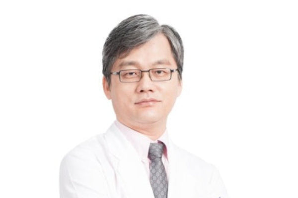 Dr. Man Koon Suh